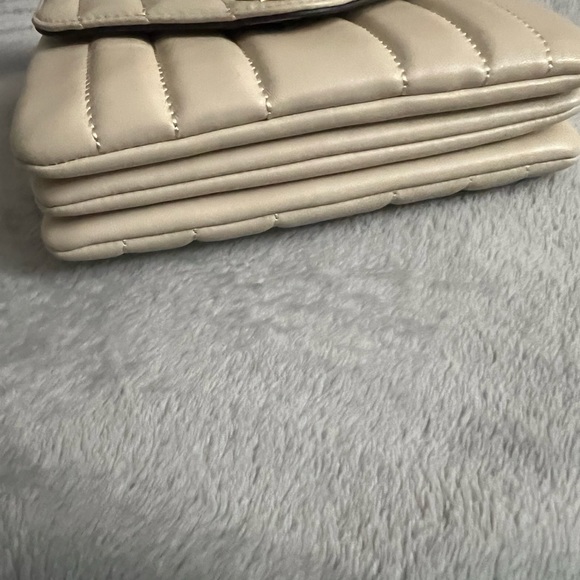 Tory Burch Kira Square Bag - Picture 3 of 7